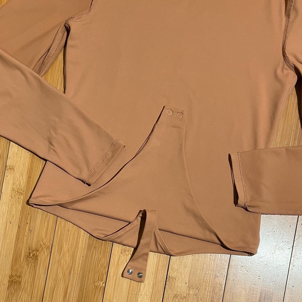 Nuuds Seamless Longsleeve Crewneck Bodysuit Size M - Picture 10 of 16
